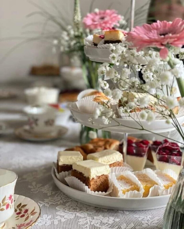 high tea Bakhuysje etagere