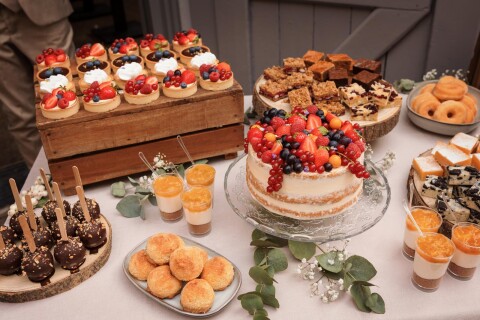 bruiloft sweet table bakhuysje